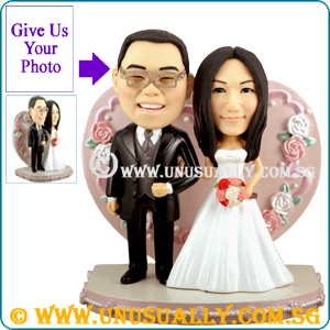 3D Custom Wedding Couple Figurines On Classic Lovely Heart BG
